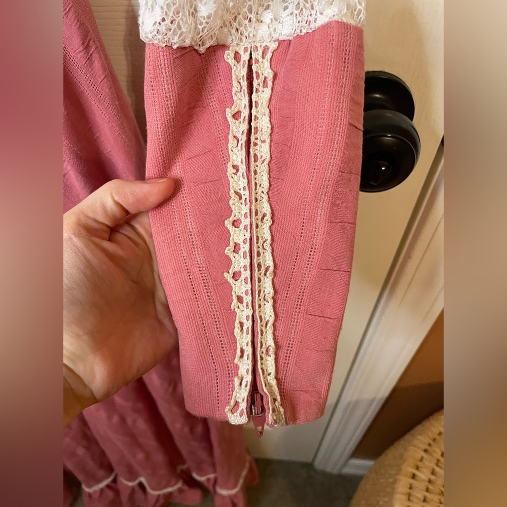 Prairie Cottagecore Vintage 1960s Pink Long Sleeve Maxi Dress Size 7 *Rare* - Picture 9 of 16